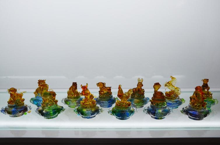 工艺品 琉璃十二生肖 琉璃风水摆件吉祥物工艺品定制 广州琉璃工厂